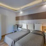 Al Castello מלון 3*